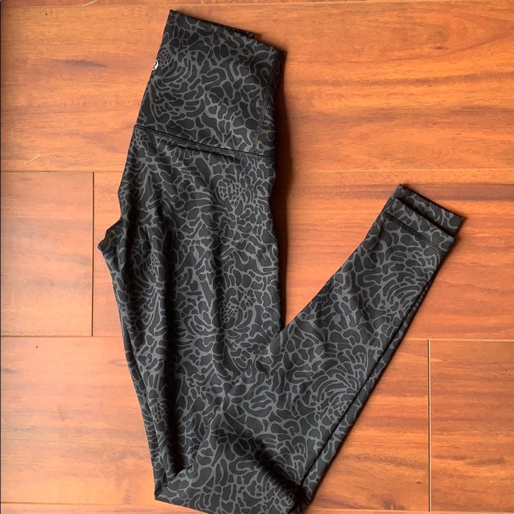 Lululemon Printed Wunder Under